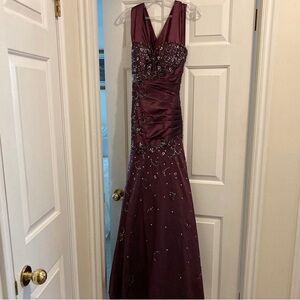 Elegant Purple Evening Gown